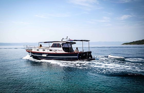 Motorboat Custom Leut 80hp