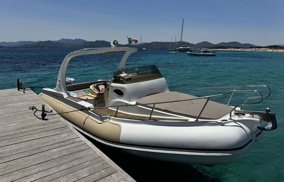 RIB Revenger revenger cabin 25,50 225hp