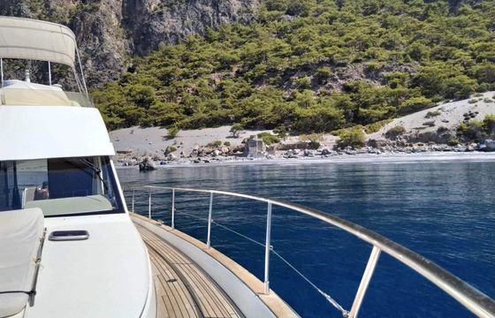 Motorboat BENETEAU ANTARES 46ft 960hp