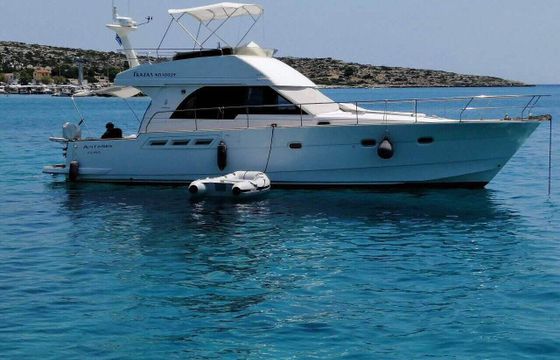 Motorboat BENETEAU ANTARES 46ft 960hp