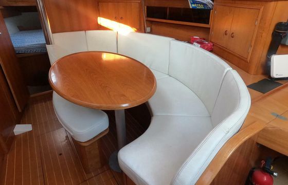 Sailboat Jeanneau Sun Odyssey 34.2 10.4m