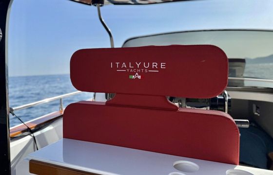 Motorboat Italyure 38 Ft 740hp