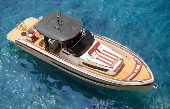 Motorboat Italyure 38 Ft 740hp