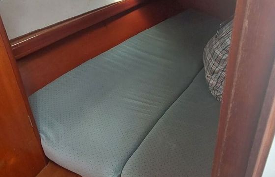 Sailboat Beneteau Oceanis Clipper 331 10m
