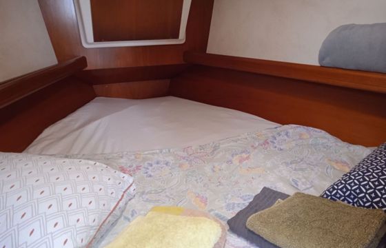 Sailboat Beneteau Oceanis Clipper 331 10m