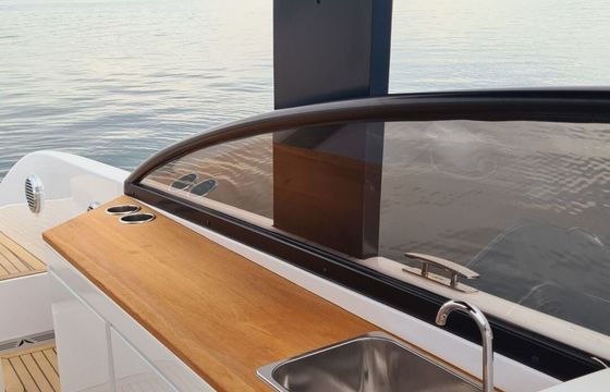 Motorboat Rand Supreme 27 350hp
