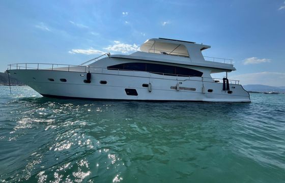 Motor yacht Custom Built Luxury Trawler Capaciy of 8 people