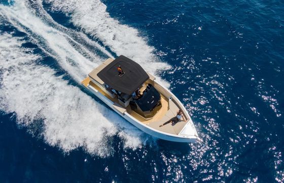 Motorboat De Antonio Yachts D28 400hp