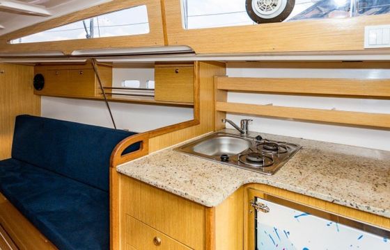 Sailboat Shine Shine 30 8.9m