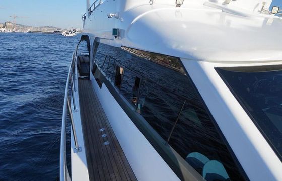 Motor yacht custom 2015 500hp