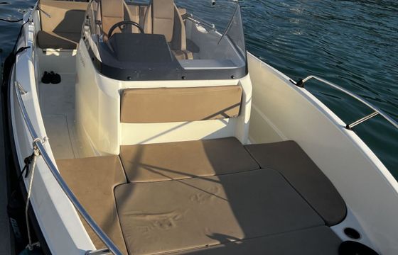 Motorboat Quicksilver Activ 675 Open 150hp