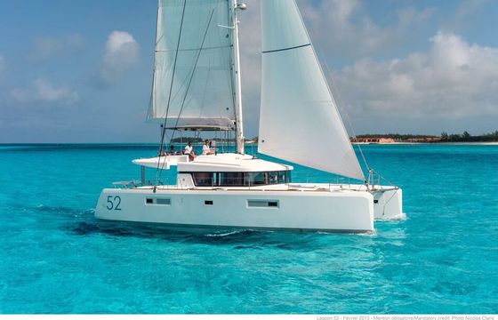 Catamaran LAGOON 52 F 15.84m