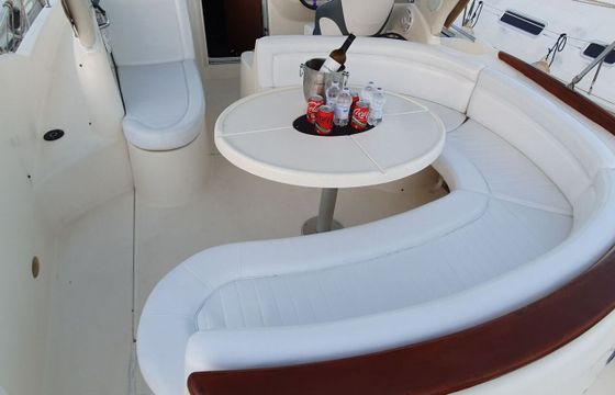 Motorboat Jeanneau Leader 805 300hp