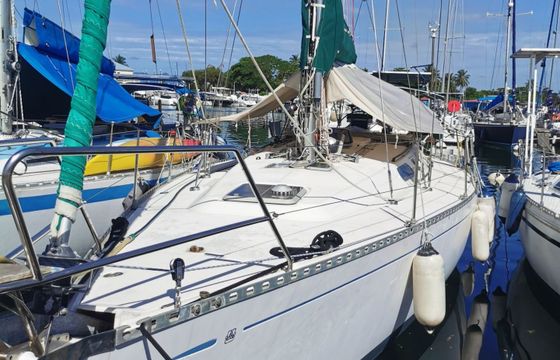 Sailboat Dufour 41 classic 11.98m