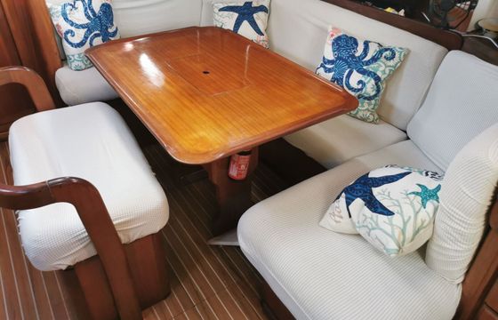 Sailboat Dufour 41 classic 11.98m