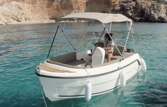 Motorboat PREMIUM Whith out licence 15hp