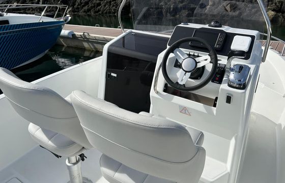 Motorboat BENETEAU FLYER 6 140hp