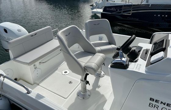 Motorboat BENETEAU FLYER 6 140hp