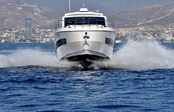 Motorboat Karnic S37X 700hp