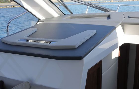 Motorboat Karnic S37X 700hp