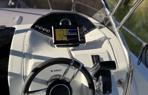 Motorboat Ranieri EVO 22 200hp