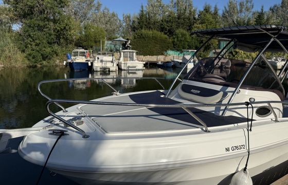 Motorboat Ranieri EVO 22 200hp