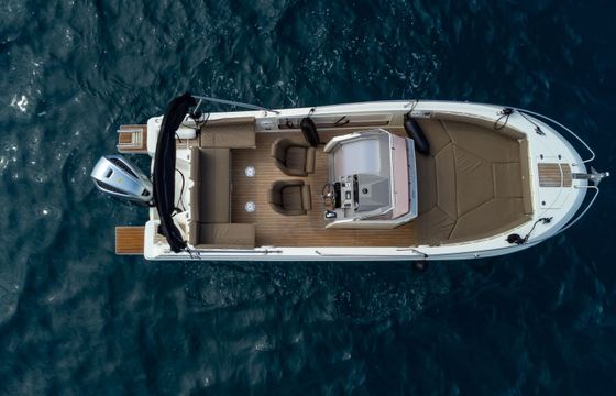 Motorboat Atlantic Marine 750 Open 250hp