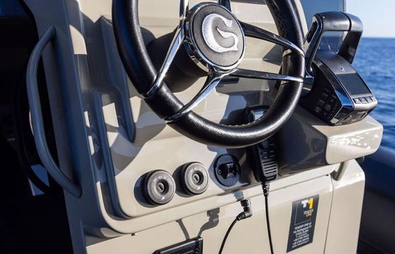 RIB TENDER ONE G-TENDER OTTO.7 450hp
