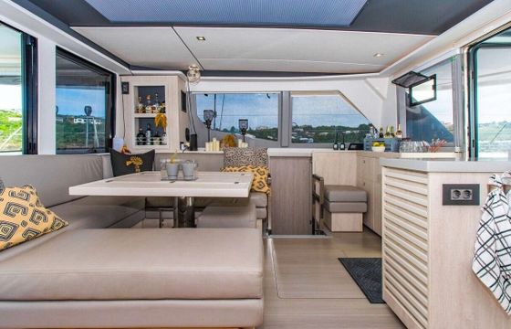 Catamaran Robertson & Caine Leopard 45 13.72m