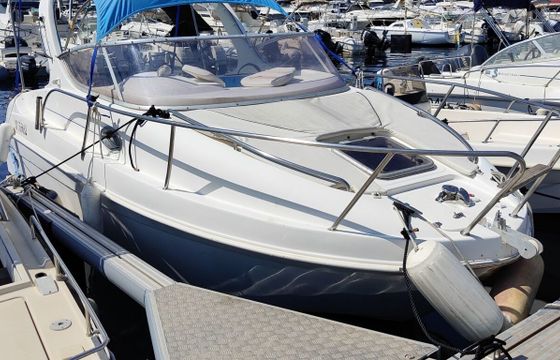 Motorboat Saver 650 Cabine 150hp