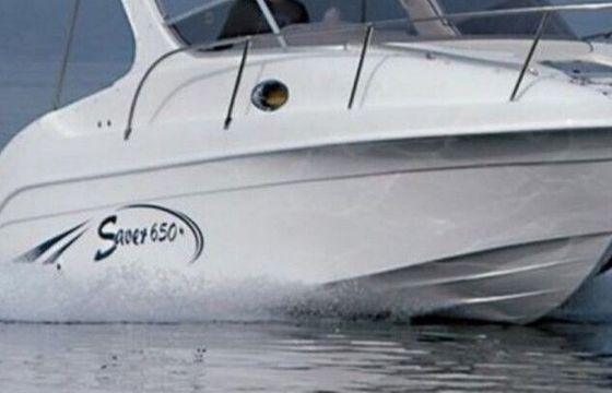 Motorboat Saver 650 Cabine 150hp