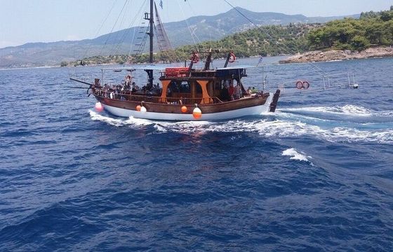 Motorboat Pirate Ship Wooden
