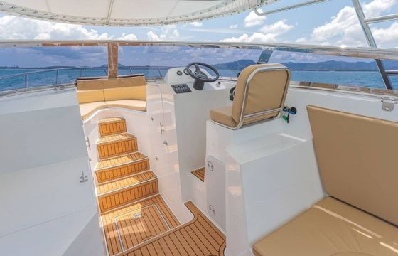 Motorboat fiber glass Ruengwaree