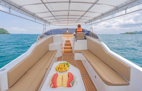 Motorboat fiber glass Ruengwaree