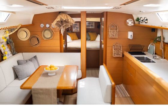 Sailboat Jeanneau SUN ODYSSEY 469 14.05m