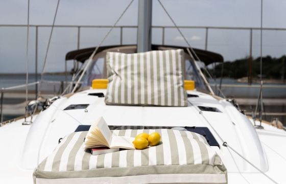 Sailboat Jeanneau SUN ODYSSEY 469 14.05m