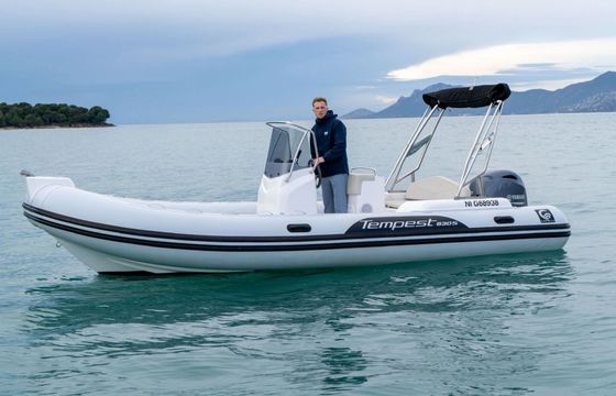 Motorboat Capelli Tempest 630 130hp