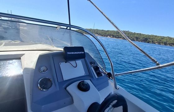 Motorboat Galeon Galia 570