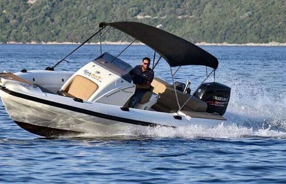 RIB viper 8,60m 300hp