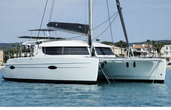 Catamaran Fountaine Pajot Lipari 41 11m