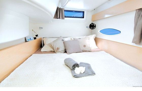 Catamaran Fountaine Pajot Lipari 41 11m