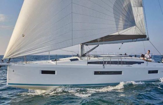 Sailboat Jeanneau SUN ODYSSEY 410 12.35m