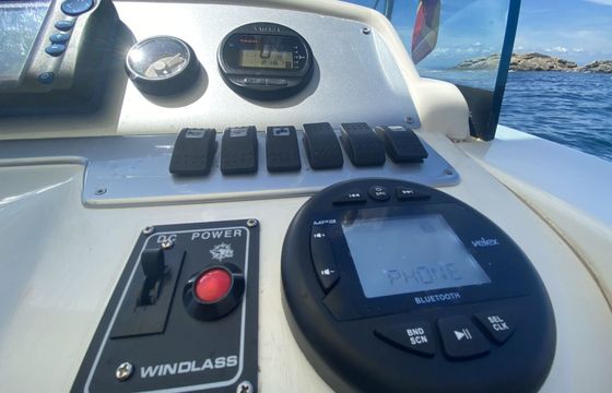 Motorboat Rio 650 sol 150hp