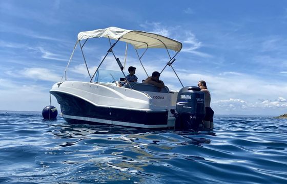 Motorboat Rio 650 sol 150hp