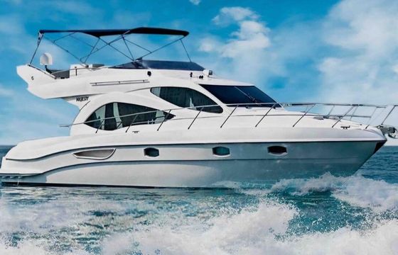 Motorboat Majesty 2021 900hp