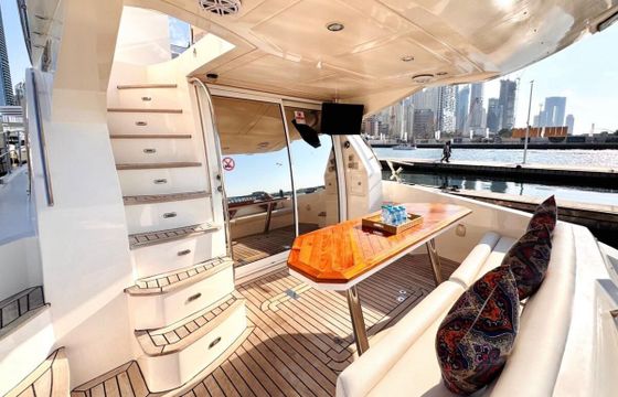 Motorboat Majesty 2021 900hp