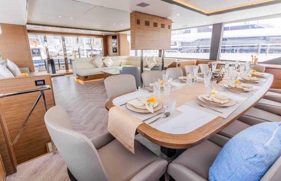 Motor yacht Luxury Yacht 45 Guest 750hp