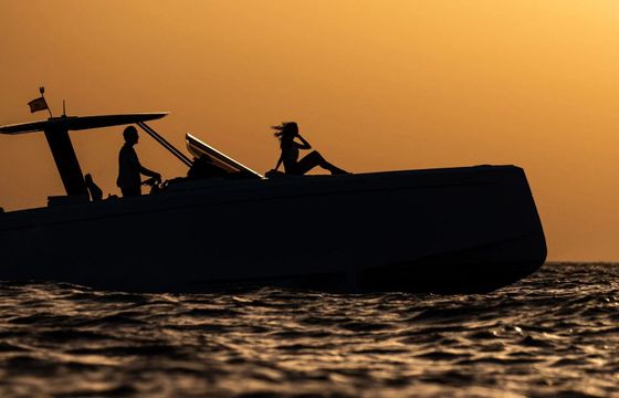 Motorboat Cantiere del Pardo Pardo 38 880hp
