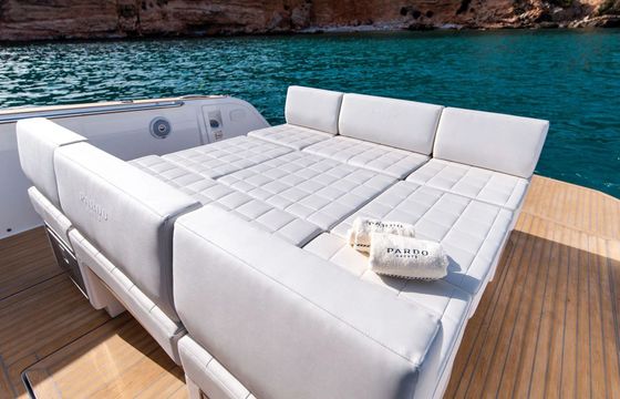 Motorboat Cantiere del Pardo Pardo 38 880hp