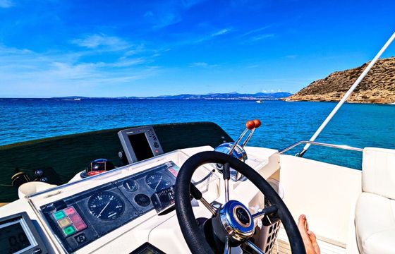 Motorboat Princess 330 Flybridge 440hp